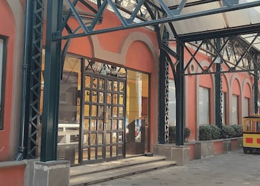 ¿Cuándo cerró el Vips de Plaza Victoria?