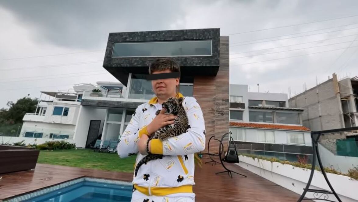 'Fofo' Márquez presumió su lujosa mansión por medio de YouTube | Foto: Producción El Universal