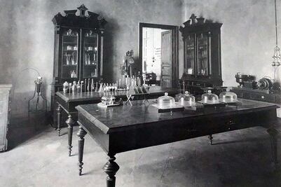 Cumple 190 años la Facultad de Medicina de la BUAP