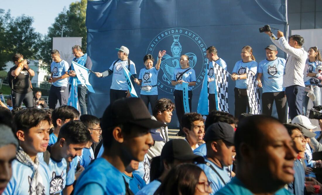 Cientos de alumnos y trabajadores de la BUAP participaron en la Carrera Universitaria 2023 | Foto: Agencia Es Imagen para El Universal Puebla
