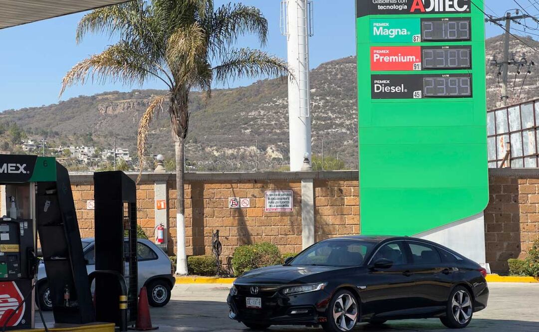 Trabajadores sindicalizados de Pemex mantienen un paro de labores en demanda de mejores prestaciones | Foto: agencia Es Imagen para El Universal Puebla