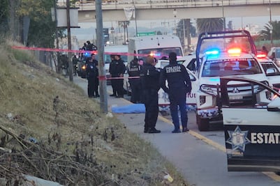 Macabro hallazgo: tiran cuerpo con tiro de gracia y mensaje amenazante en la federal Puebla–Tehuacán