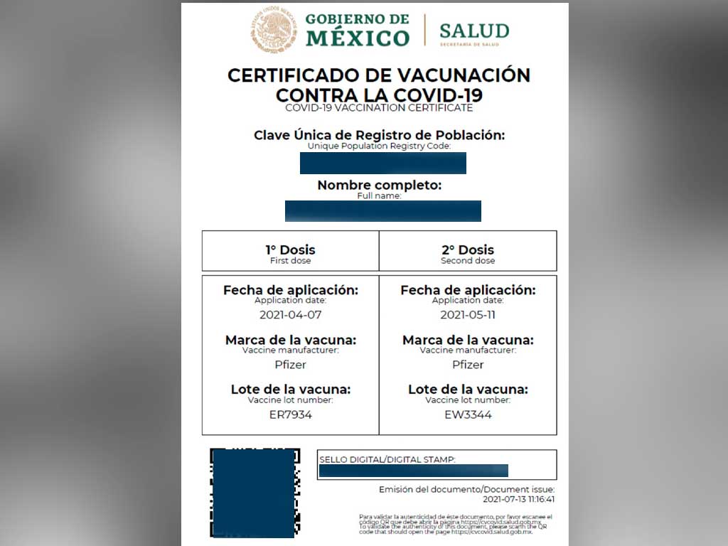 Certificado de vacunación Covid divide opiniones en Puebla