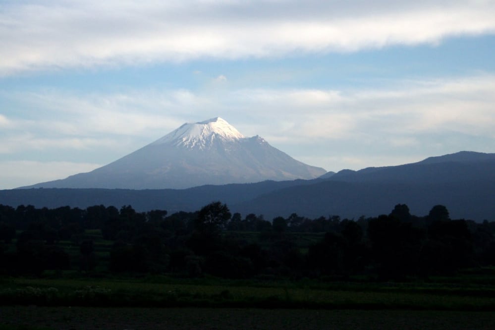 Organizan el tradicional "Ritual Volcán Popocatépetl" en Puebla