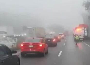 Carretera Puebla-Veracruz se encuentra bloqueada por deslave de un cerro tras intensas lluvias