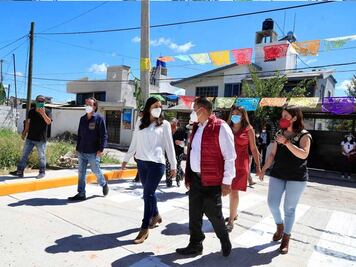 Rehabilitan vialidades y unidad deportiva en San Baltazar Tetela