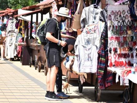 Reportan empresarios repunte del 30% en la economía por apertura total en Puebla