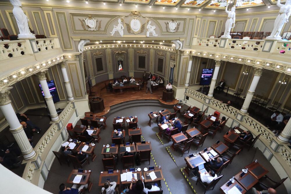 El punto de acuerdo fue enviado a los 217 municipios de Puebla | Foto: Congreso del Estado