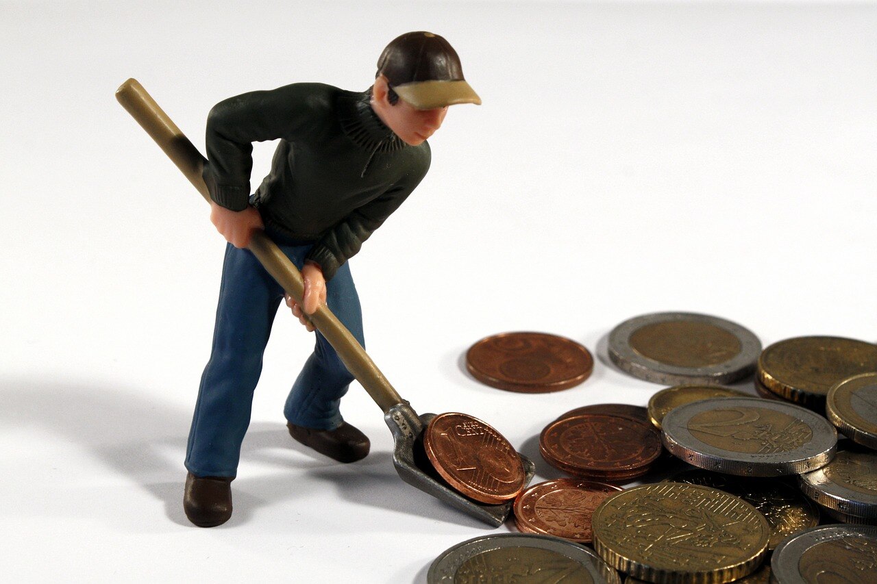 Alta inflación anula aumentos del salario mínimo, afirman economistas de UPAEP