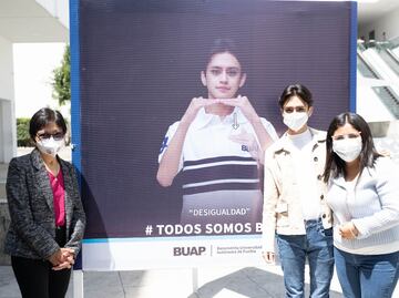 Lilia Cedillo inaugura la exposición “Todos somos BUAP”