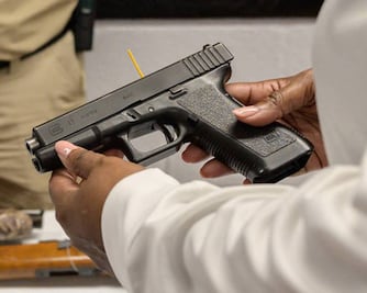 En Puebla está prohibido echar tiros en Navidad y Año Nuevo 