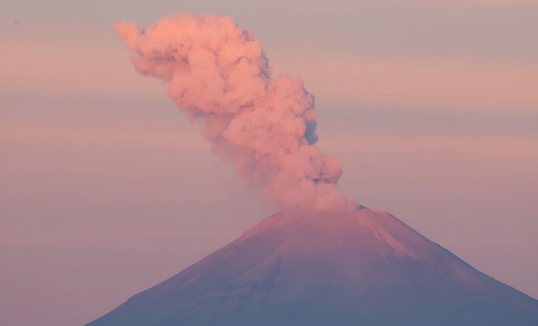 El coloso tiene dos cráteres. | Foto: Agencia Es Imagen para El Universal Puebla