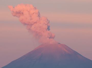 ¿Qué hay al interior del volcán Popocatépetl? Experto revela todo