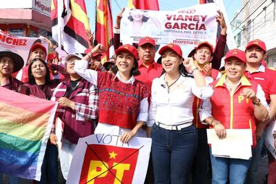 Liz Sánchez fortalece compromiso con comerciantes y tianguistas durante su visita a San Martín Texmelucan