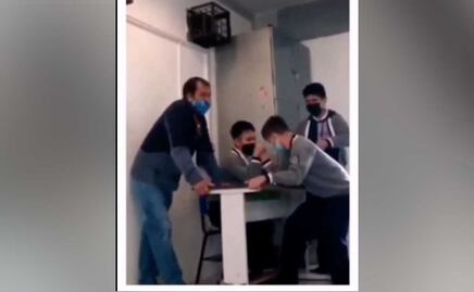 En "vencidas" alumno del Centro Escolar Morelos termina con fractura y suspenden a profe por ser réferi