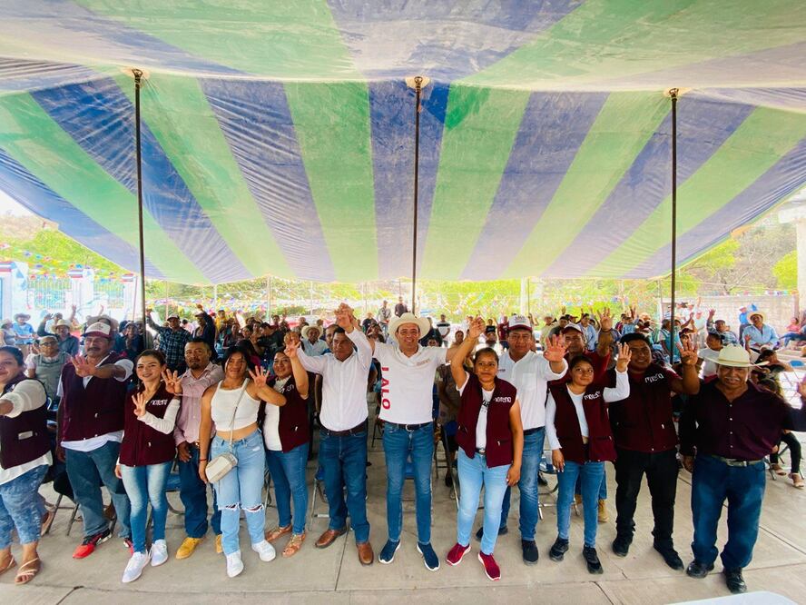 Lalo Castillo sigue recorriendo la Mixteca poblana / Foto Especial