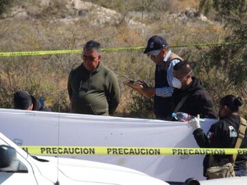 Localizan cadáver a un costado de la carretera libre a México