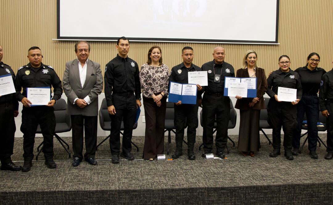 “Nosotros nos sentimos orgullosos de ustedes y hoy es una oportunidad para decirles gracias”: Laura Artemisa García | Foto: Congreso del Estado