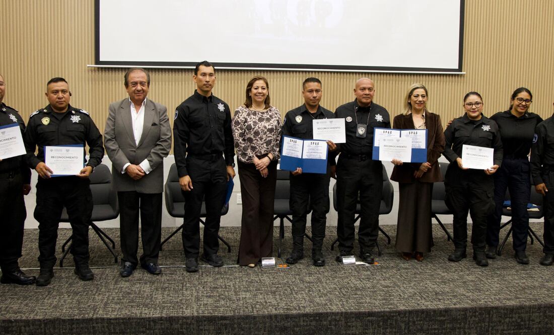 “Nosotros nos sentimos orgullosos de ustedes y hoy es una oportunidad para decirles gracias”: Laura Artemisa García | Foto: Congreso del Estado