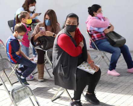Pese a la sexta ola, poblanos desdeñan refuerzos contra Covid-19 