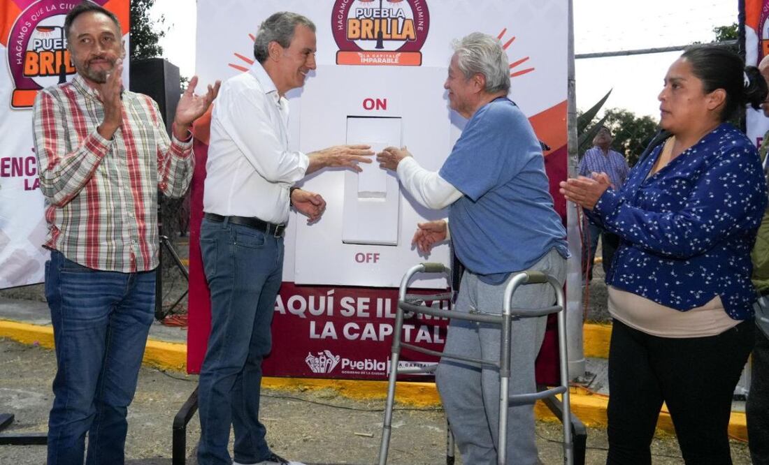 Pepe Chedraui estuvo en la colonia Popular Coatepec | Foto: Ayuntamiento de Puebla