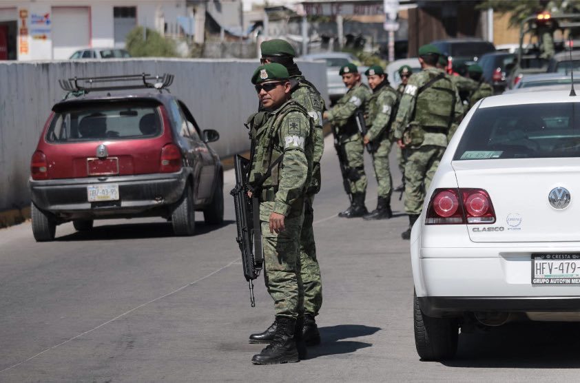 Estas revelaciones han generado controversia y cuestionamientos sobre la posible colusión de funcionarios públicos con grupos criminales, lo que agrava la situación de inseguridad en la región.

Foto: Producción El Universal Puebla