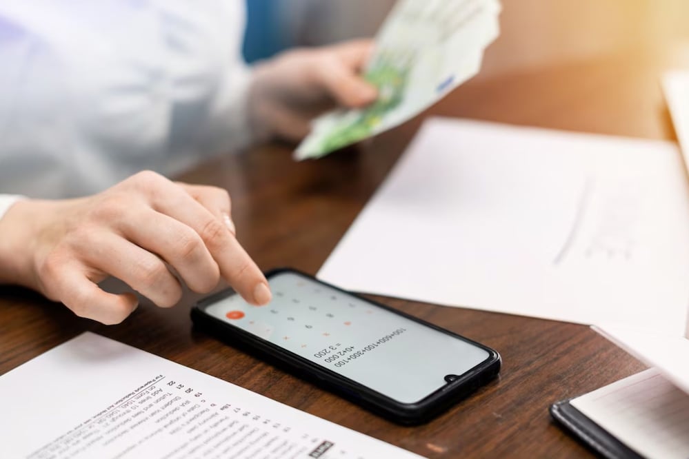 Hay un límite para que te realicen depósitos en tu cuenta bancaria | Foto: Freepik