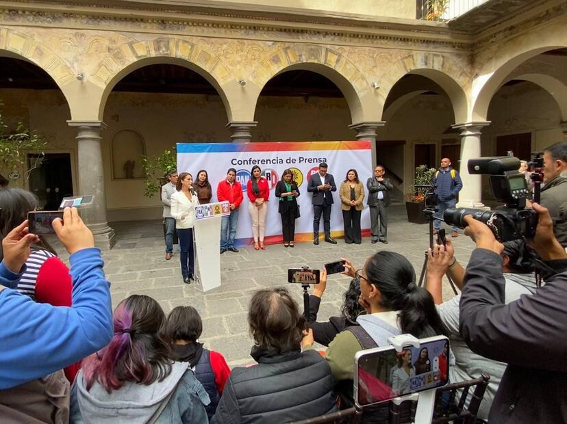 Dirigentes de la alianza Mejor rumbo para Puebla dieron conferencia de prensa | Fotos PAN