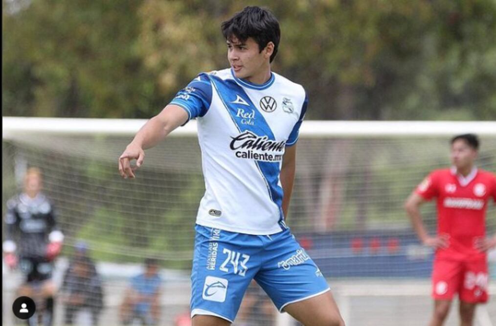 Por el momento, se ha comenzado a rumorear que varios equipos en Francia están siguiendo de cerca el crecimiento de Iker Paredes, quien en este Apertura 2024 ha destacado con la Sub-19 del Club Puebla.
Foto: Producción El Universal Puebla