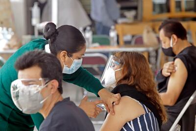 Si tienes 40 años y más, esto es lo que debes saber sobre la vacunación en Puebla