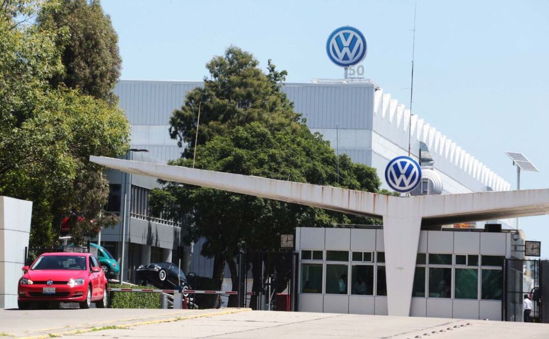 La planta de Volkswagen en Puebla produce gran cantidad de autos por minuto | Foto: Agencia Es Imagen para El Universal Puebla