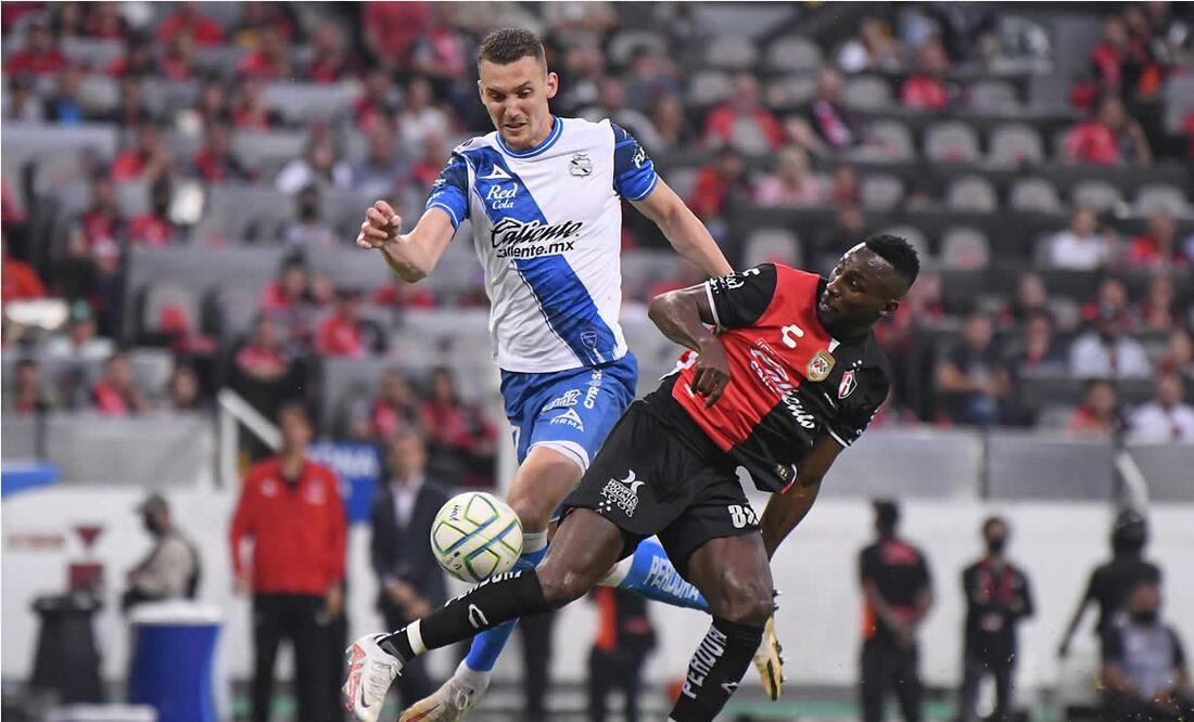 El Puebla visitó la cancha del Estadio Jalisco. Foto: EL UNIVERSAL