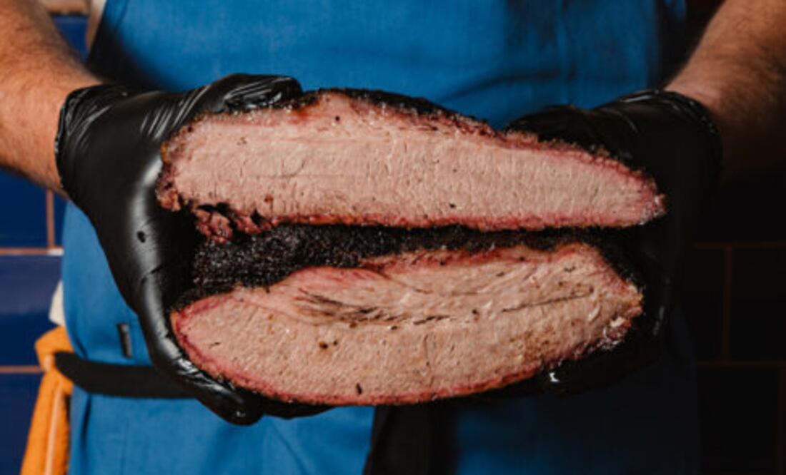 Hijos del Hambre BBQ es uno de los restaurantes destacados en Cholula, especialmente recomendado para quienes disfrutan de platillos abundantes y reconfortantes.
Foto: Producción El Universal Puebla