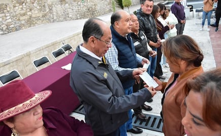 Entrega Gobierno del Estado apoyos a familias afectadas por explosión en Tepeaca