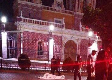 Abandonan cadáver de un joven frente a Iglesia de Acatzingo