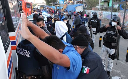 Con policías encubiertos buscan evitar asaltos en transporte público de Puebla