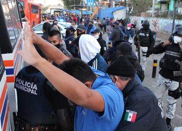 Con policías encubiertos buscan evitar asaltos en transporte público de Puebla