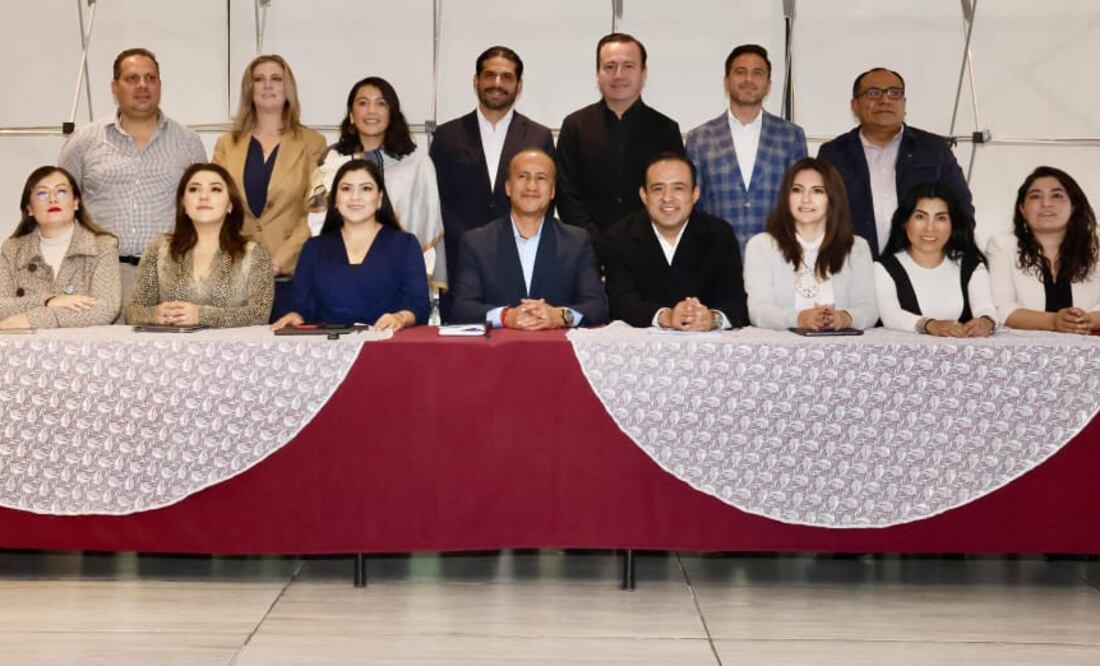 Diputados federales de la 4T dieron rueda de prensa en Puebla | Foto: Especial