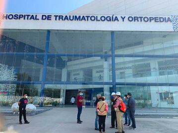 Supervisan daños en Hospital de Traumatología y Ortopedia tras explosión en Xochimehuacán
