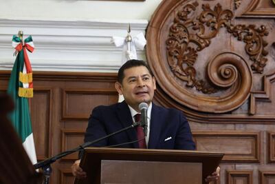 Alejandro Armenta ofrece alianza estratégica con la BUAP