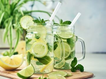 Conoce la bebida más saludable y natural para contrarrestar los efectos de la ola de calor