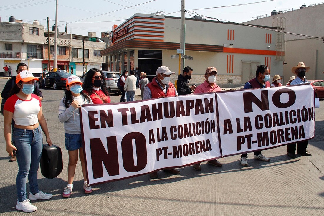 Protesta Morena en Texmelucan por imposición de Mauricio Toledo