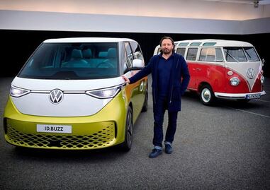 Combi eléctrica ID Buzz de Volkswagen, coquetea con el lado oscuro de la fuerza y lanza edición Star Wars