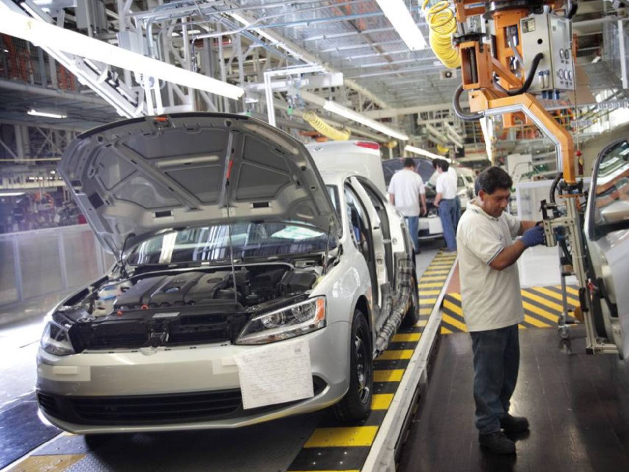 Proyecta Volkswagen afectaciones por regularizar autos “chocolate”