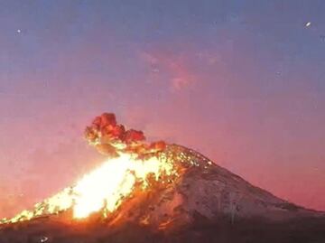 Explosiones, fumarola y hasta OVNI este 15 de mayo en el Popocatépetl