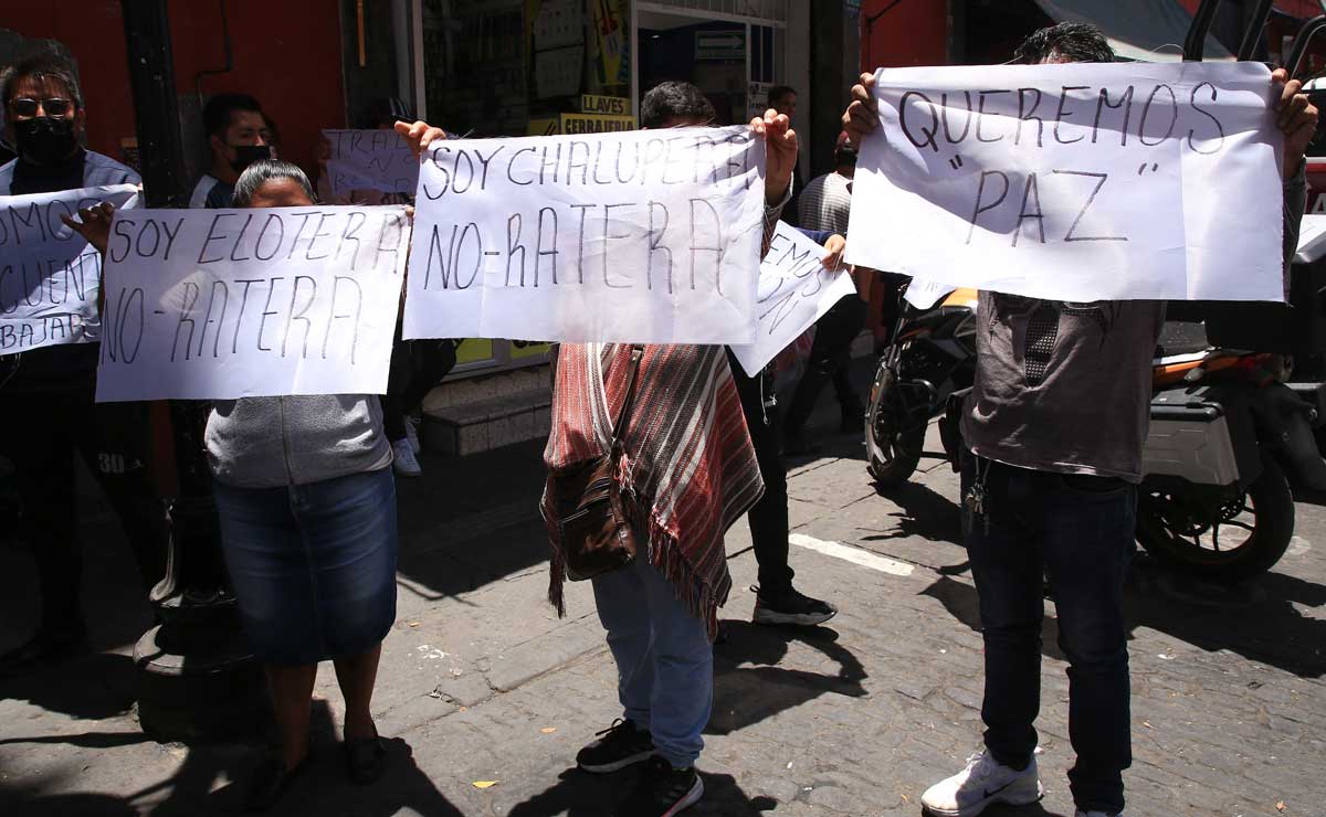 Ambulantes insisten en regresar al Centro Histórico de Puebla