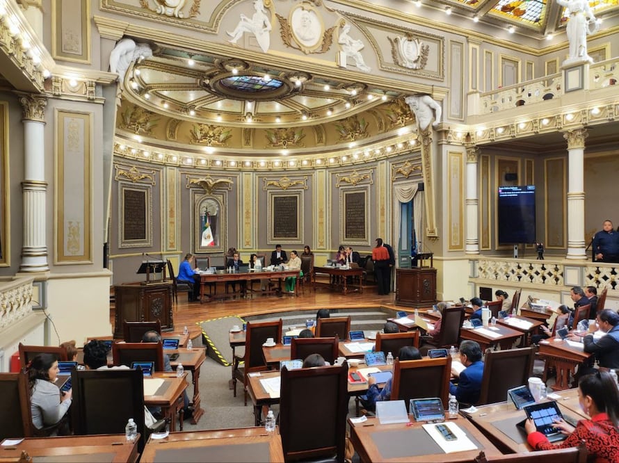 El pleno del Congreso votó a favor de la reforma constitucional | Foto: Congreso del Estado de Puebla