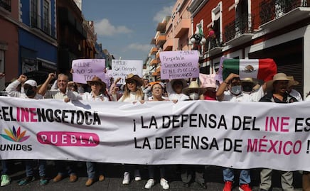 Así fue la marcha en Puebla en defensa del INE