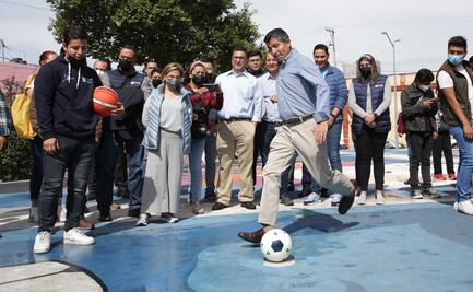 Inauguran cuatro canchas polideportivas en la capital de Puebla