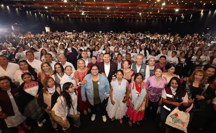 Puebla, primer estado en crear la red de Mujeres Tejedoras de la Patria
